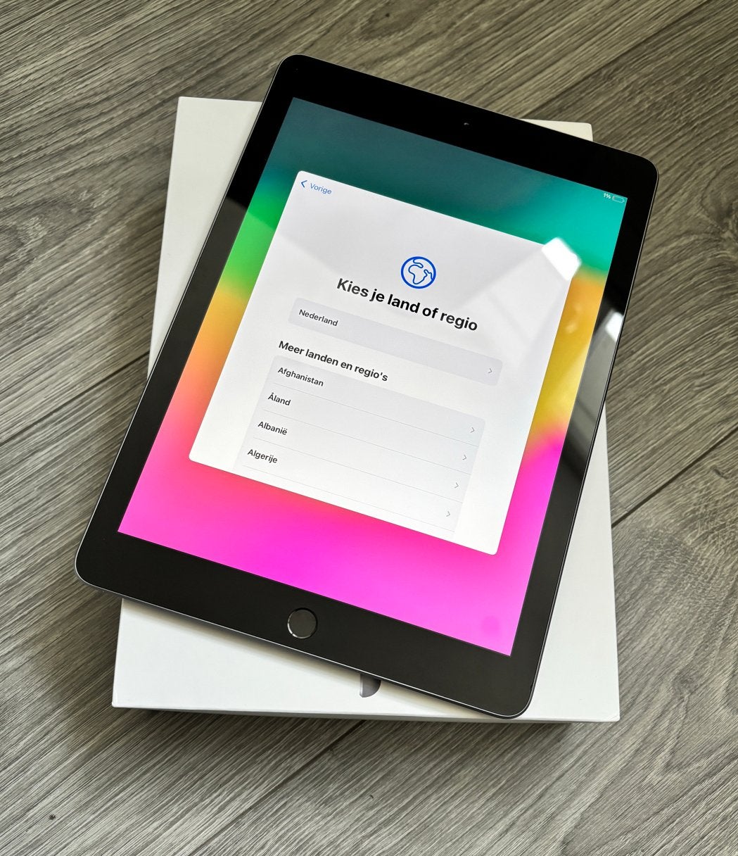 Apple iPad 6e generatie 128 GB Wi-Fi Spacegrijs, Computers en Software, 10 inch, Gebruikt, Apple iPad, Ophalen of Verzenden