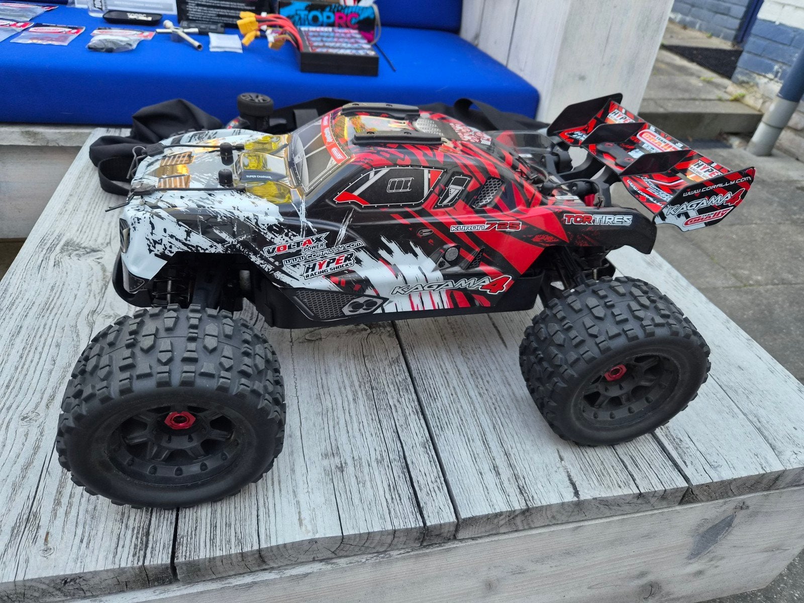 Team Corally Kagama 4 + extra's, Hobby en Vrije tijd, Gebruikt, Auto offroad, Schaal 1:10, RTR (Ready to Run)