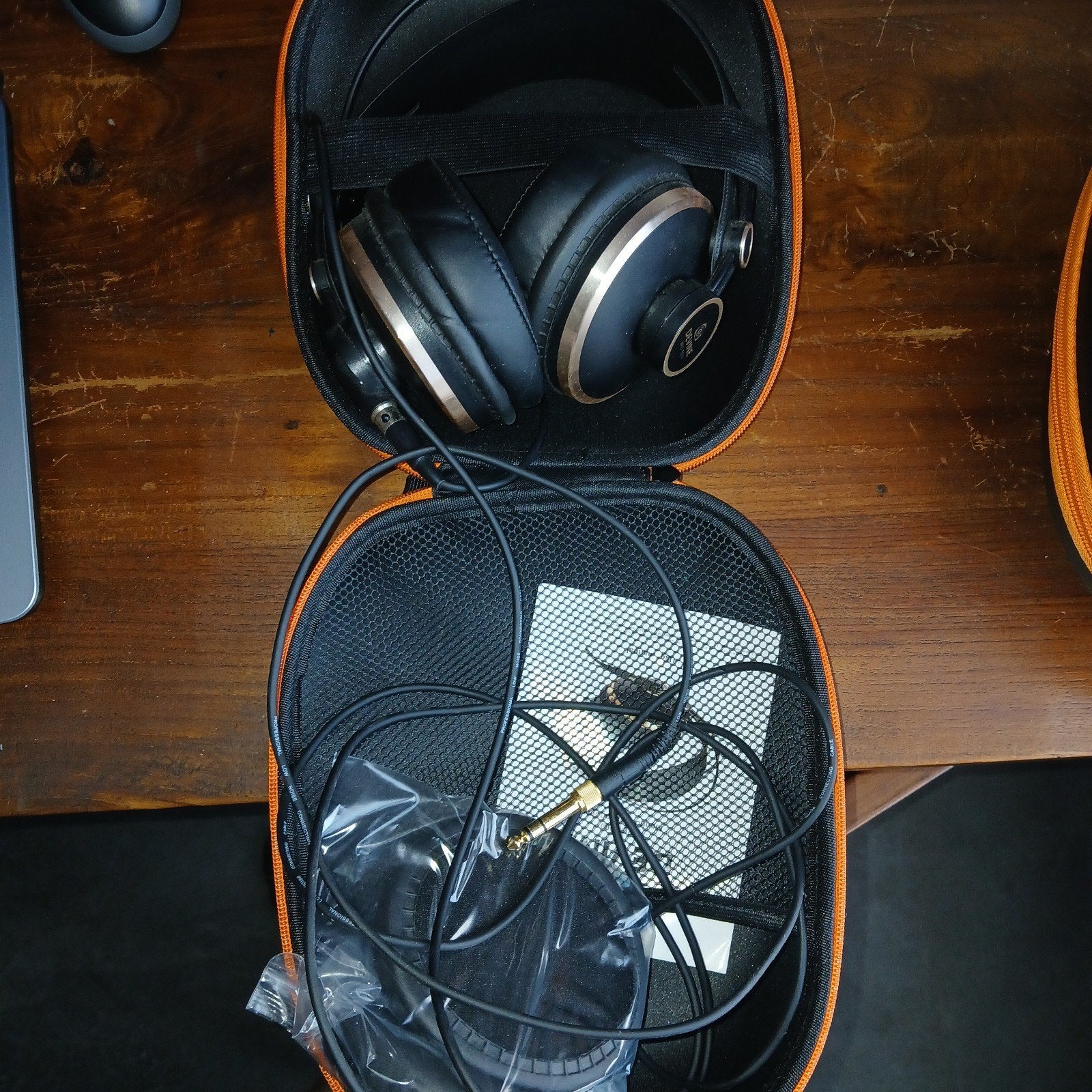 Devine PRO 5000 Over-ear Hoofdtelefoon met Draagtas, Audio, Tv en Foto, Zo goed als nieuw, Zwart, Ophalen, Overige merken