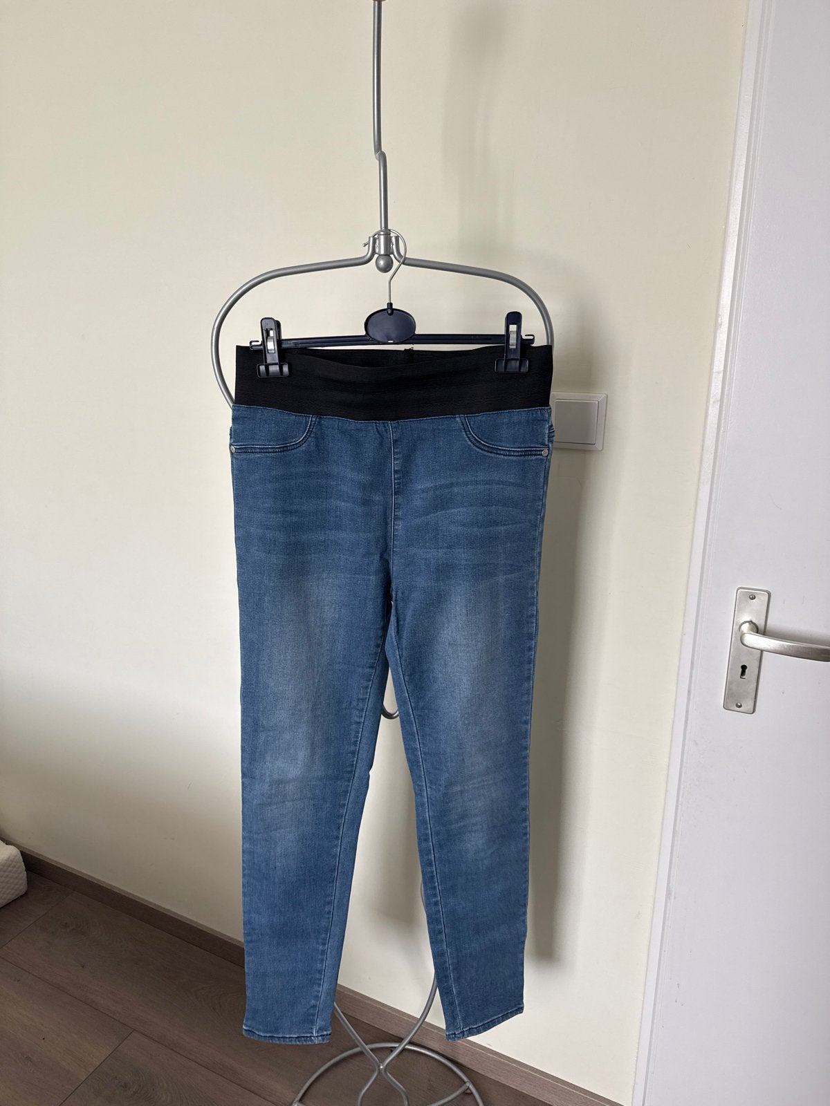 Norah spijkerbroek maat 40, Ophalen of Verzenden, Zo goed als nieuw, Blauw, W30 - W32 (confectie 38/40)