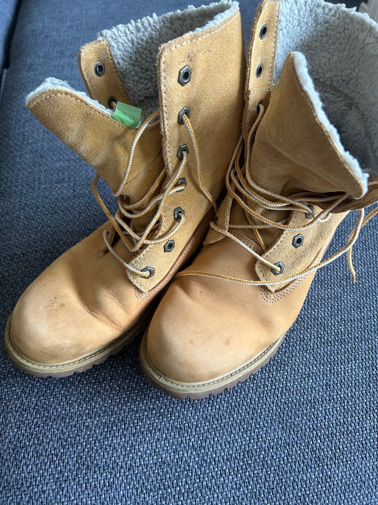 Timberland hoge schoenen maat 39, Ophalen, Beige, Overige typen, Zo goed als nieuw