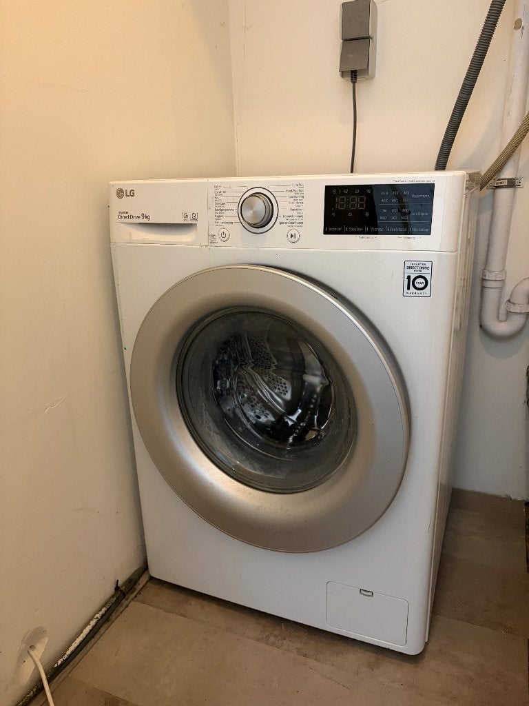LG Wasmachine 9KG Direct Drive, Ophalen, 1200 tot 1600 toeren, 8 tot 10 kg, Handwasprogramma