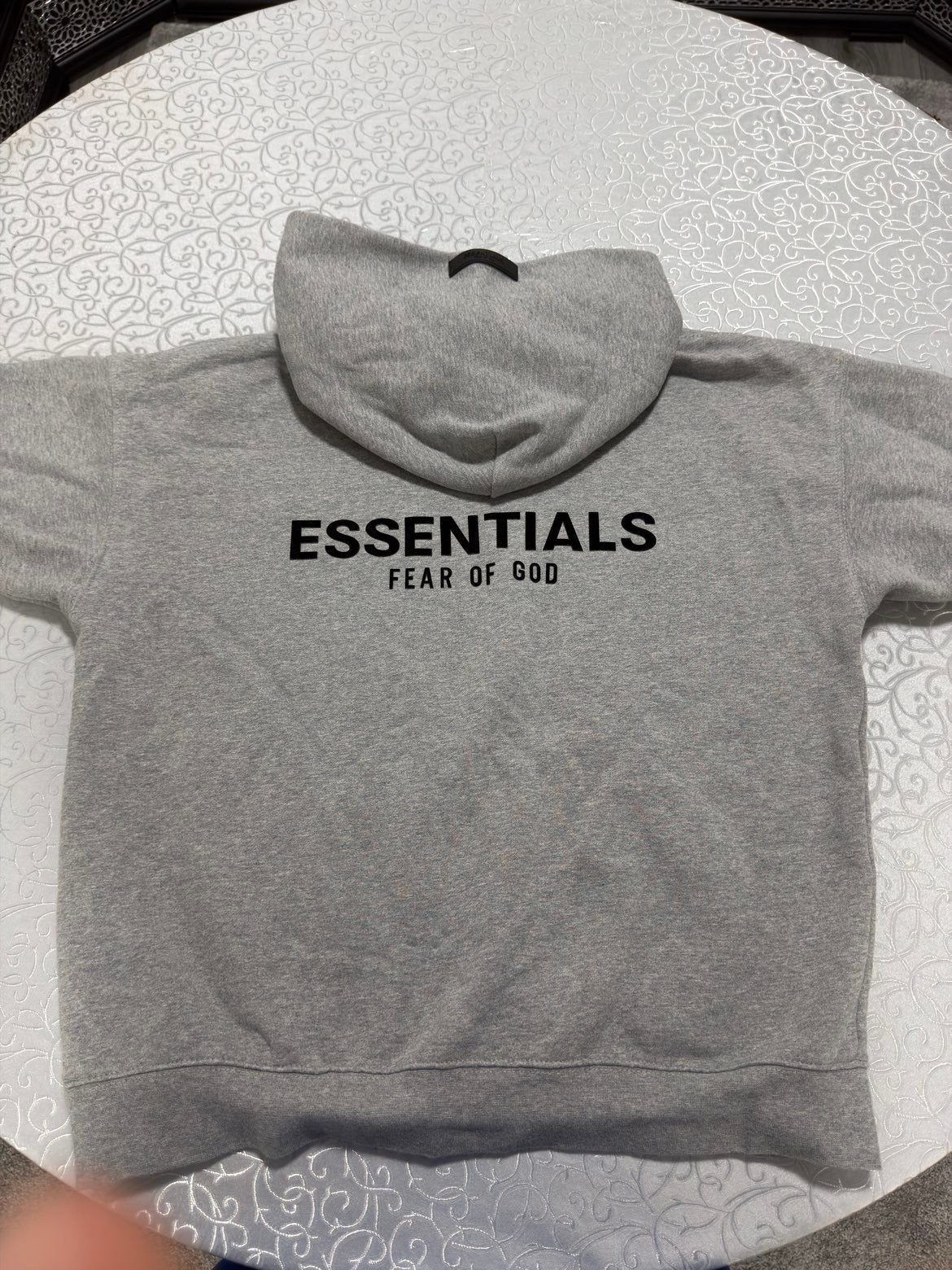 Essentials grijs, Ophalen of Verzenden, Zo goed als nieuw