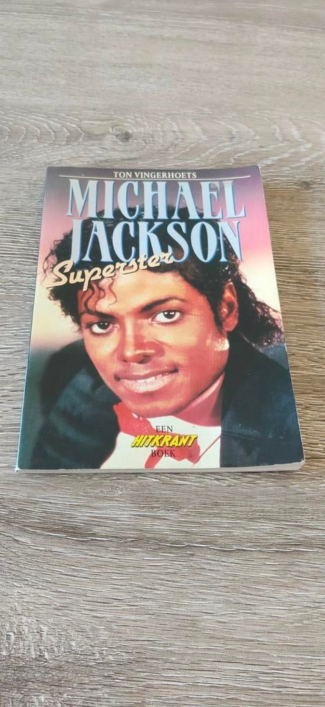 Muziek boek - Michael Jackson Superster - Een Hitkrant Boek, Ophalen of Verzenden, Zo goed als nieuw, Artiest