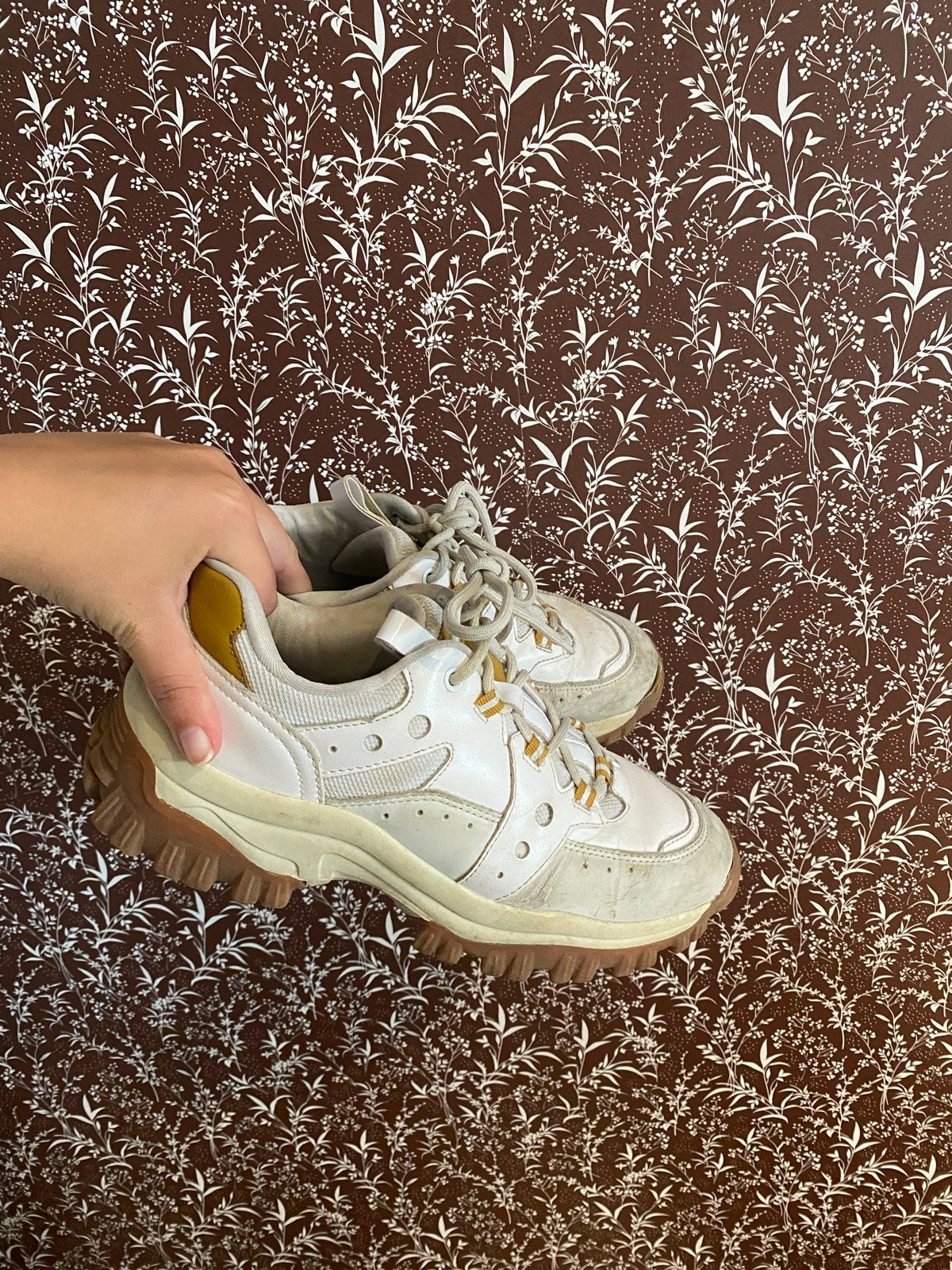 Schoenen hoge zool, Bershka, Wit, Ophalen of Verzenden, Sneakers of Gympen, Gedragen