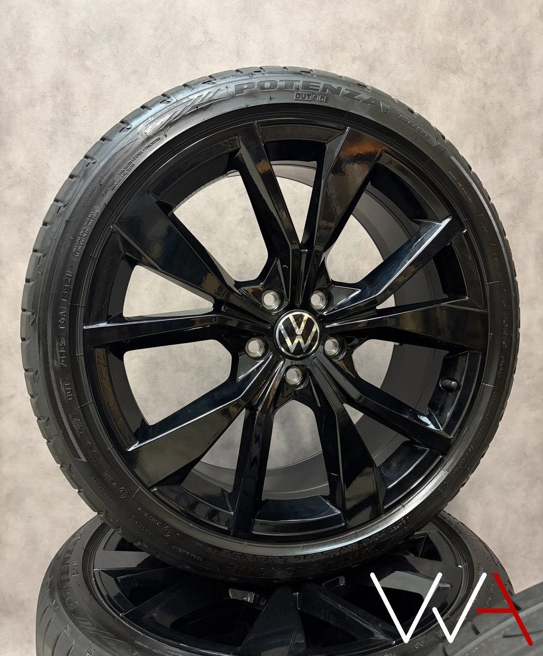 19” Volkswagen T-Roc R-Line “Misano” BLACK DEMO Origineel, Auto-onderdelen, Banden en Velgen, 19 inch, Gebruikt, -, -