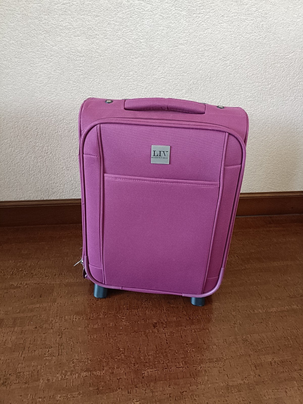 Liv Essentials handbagage trolley 46cm x 35cm x18cm, Sieraden, Tassen en Uiterlijk, Koffers, Minder dan 50 cm, Ophalen of Verzenden