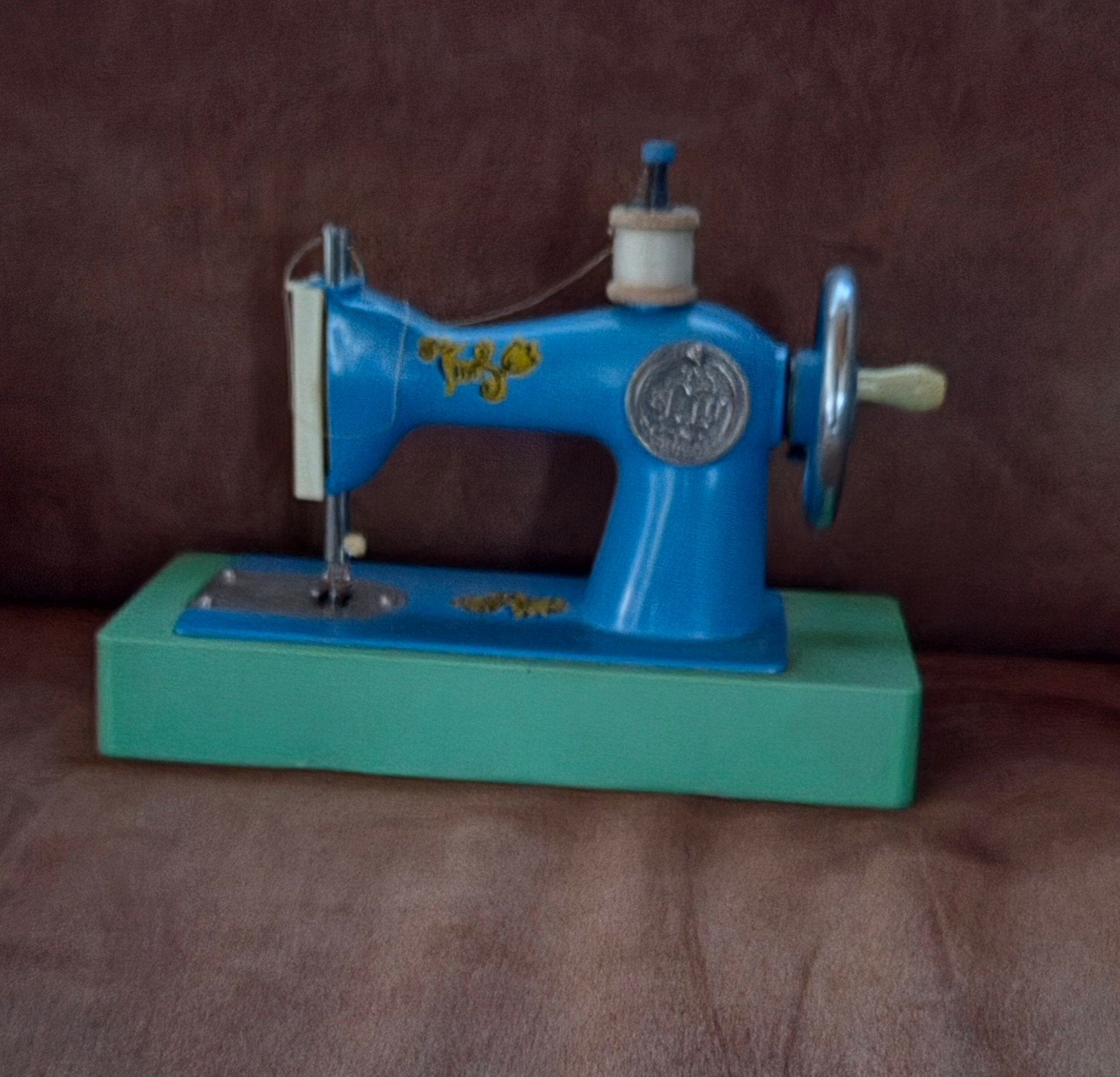 Vintage kinder naaimachine, Ophalen