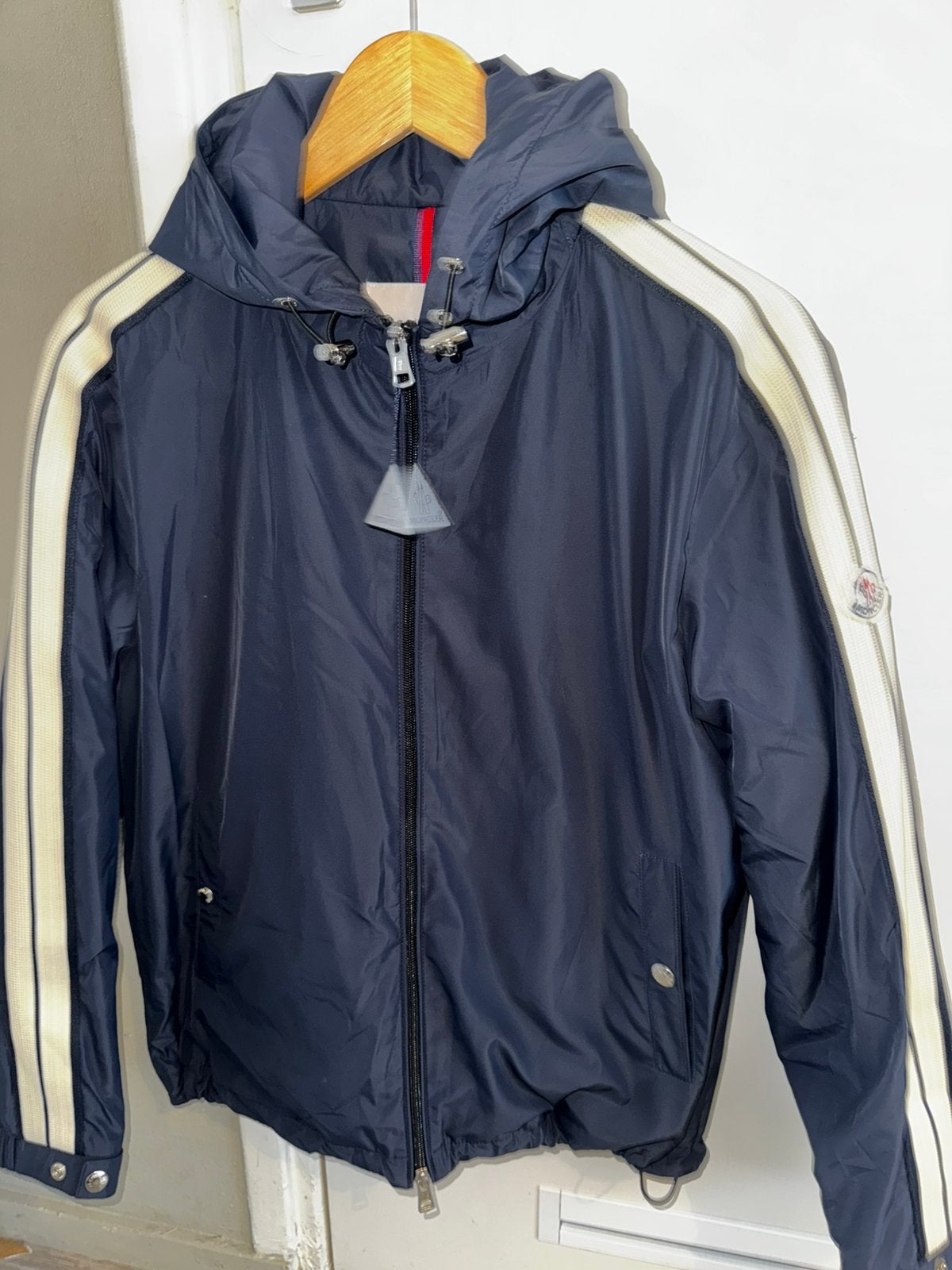 Moncler windbreaker 2 keer gedragen Maat S, Ophalen of Verzenden, Zo goed als nieuw, Zwart