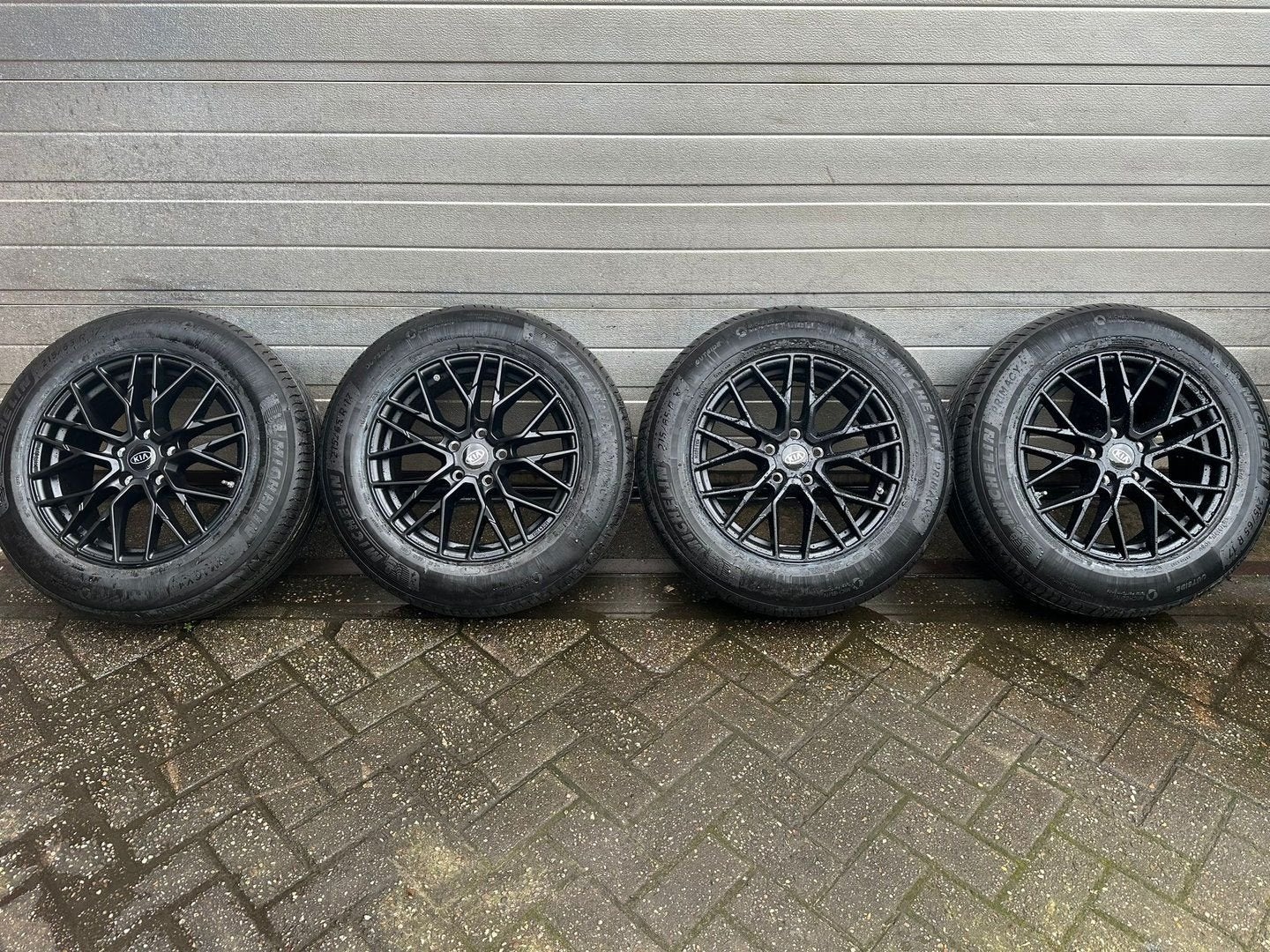 Foto 7 van 17 inch Toyota RAV4 PHEV Miria Renault Koleos Kia EV6 velgen