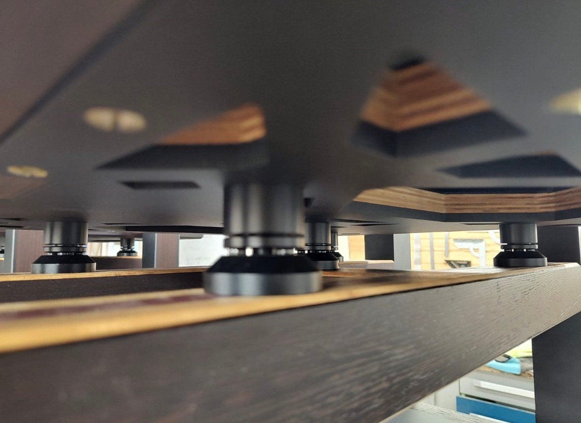 Foto 3 van Woodyard Suspended Audiorack | High-End Demomodel