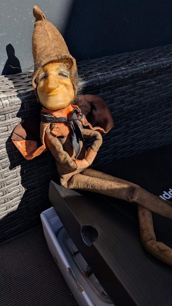 Vintage harlekijn pop met stoffen lijf .. curiosa, Ophalen of Verzenden, Gebruikt, Pop