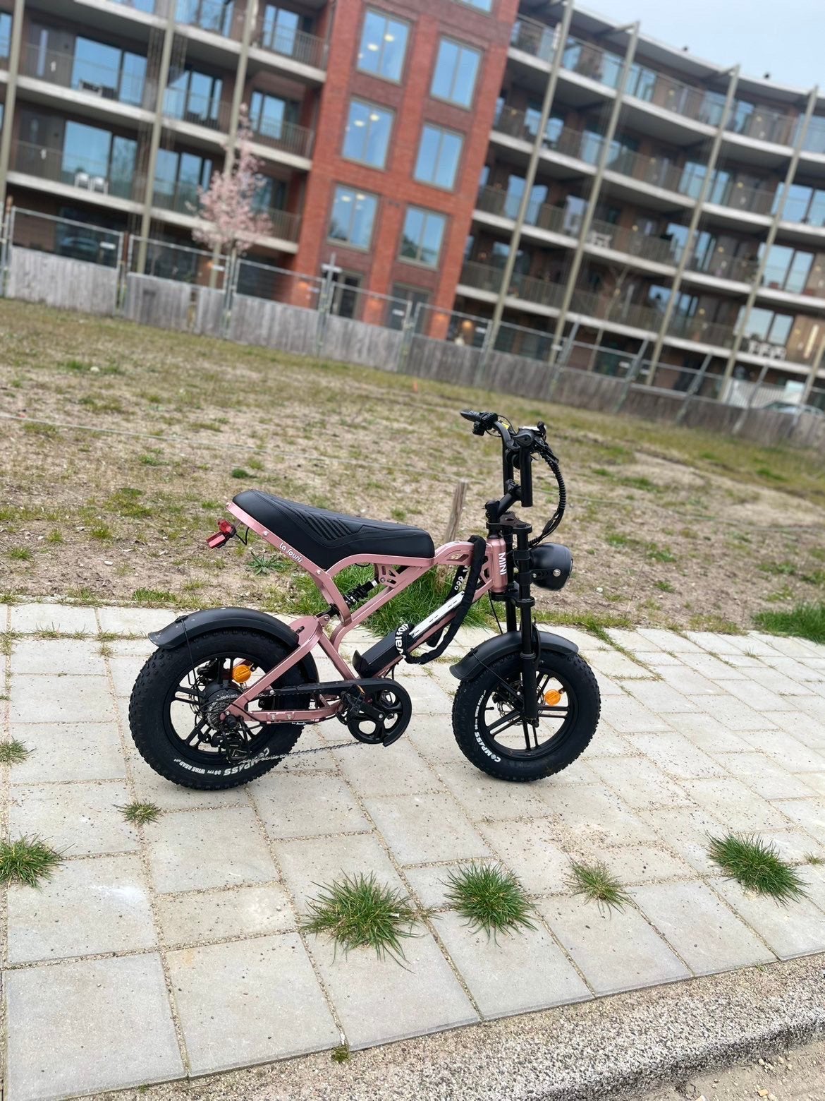 Fatbike v20 mini, Fietsen en Brommers, Minibikes, Midibikes en Pitbikes, Ophalen of Verzenden, Zo goed als nieuw, Overige typen