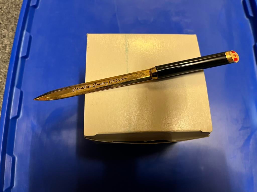 Vintage briefopener uit de Canadian Country Collection, Verzamelen, Overige Verzamelen, Ophalen of Verzenden, Zo goed als nieuw