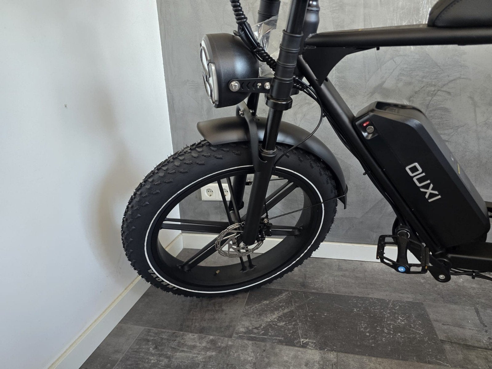 Foto 2 van Fatbike V8 Pro - Alle accessoires gratis+GPS Voorraad NIEUW