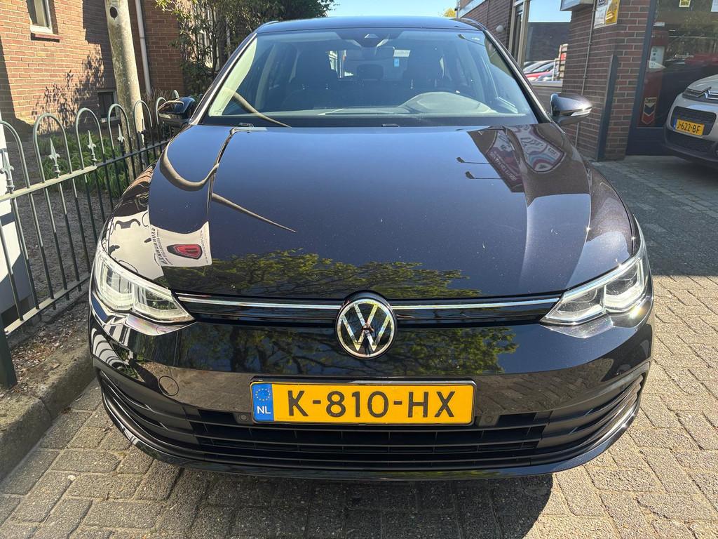 Volkswagen Golf 1.5 TSI Life (bj 2020), 12 maanden, Stof, 4 cilinders, Zwart