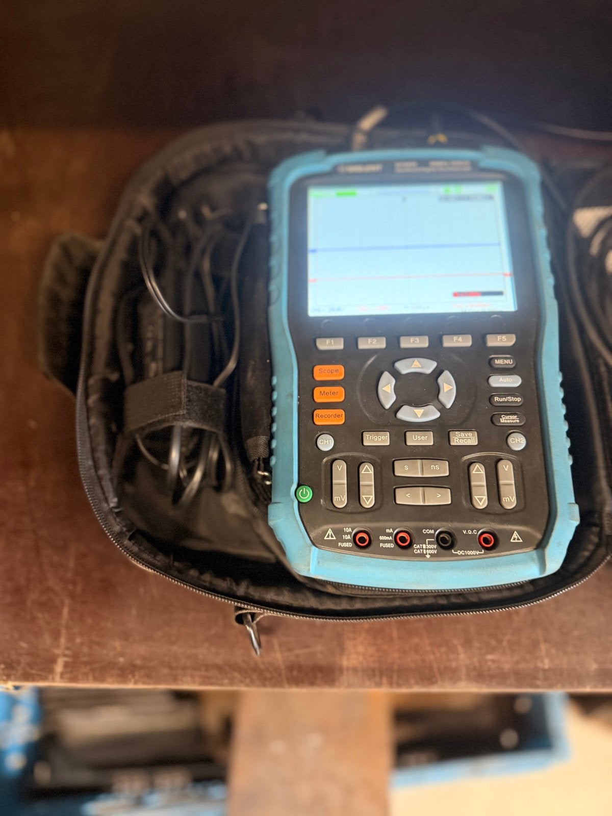 Siglent SHS806 Handheld Digitale Oscilloscoop 60MHz, Doe-het-zelf en Verbouw, Ophalen of Verzenden, Gebruikt, Elektriciteit