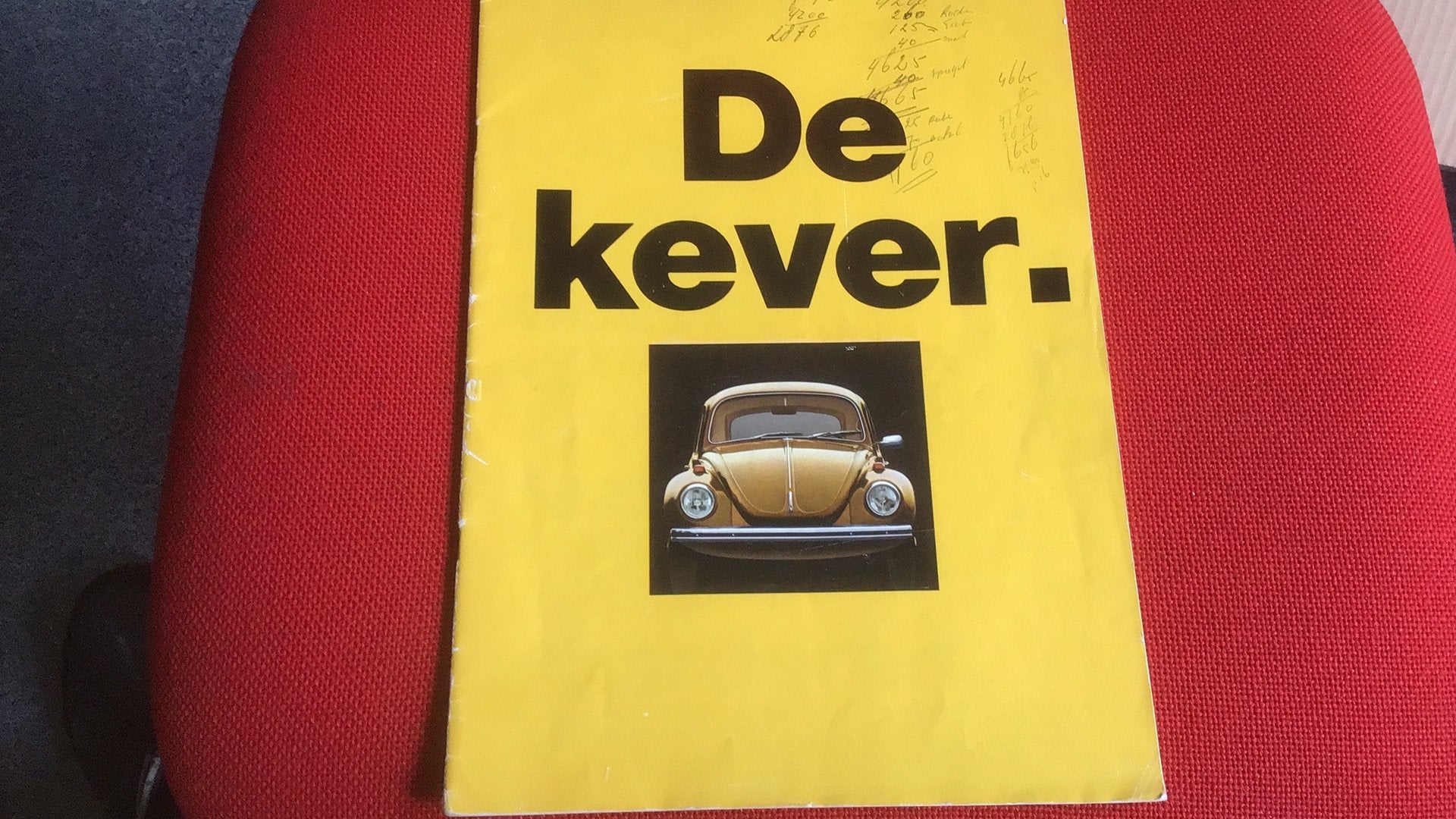 VOLKSWAGEN KEVER FOLDER 1971 32 PAG. NED TEKST + NOG WAT, Ophalen of Verzenden, Zo goed als nieuw, Volkswagen