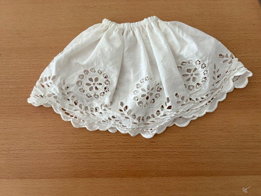 antiek wit poppenrokje, Ophalen of Verzenden, Gebruikt, Pop, Levensecht of Reborn