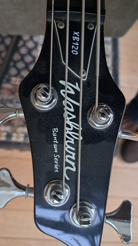 Basgitaar, Washburn, XB120, Bantam series, Sunburst + koffer, Ophalen, Gebruikt, Basgitaar, Minder dan 50 watt