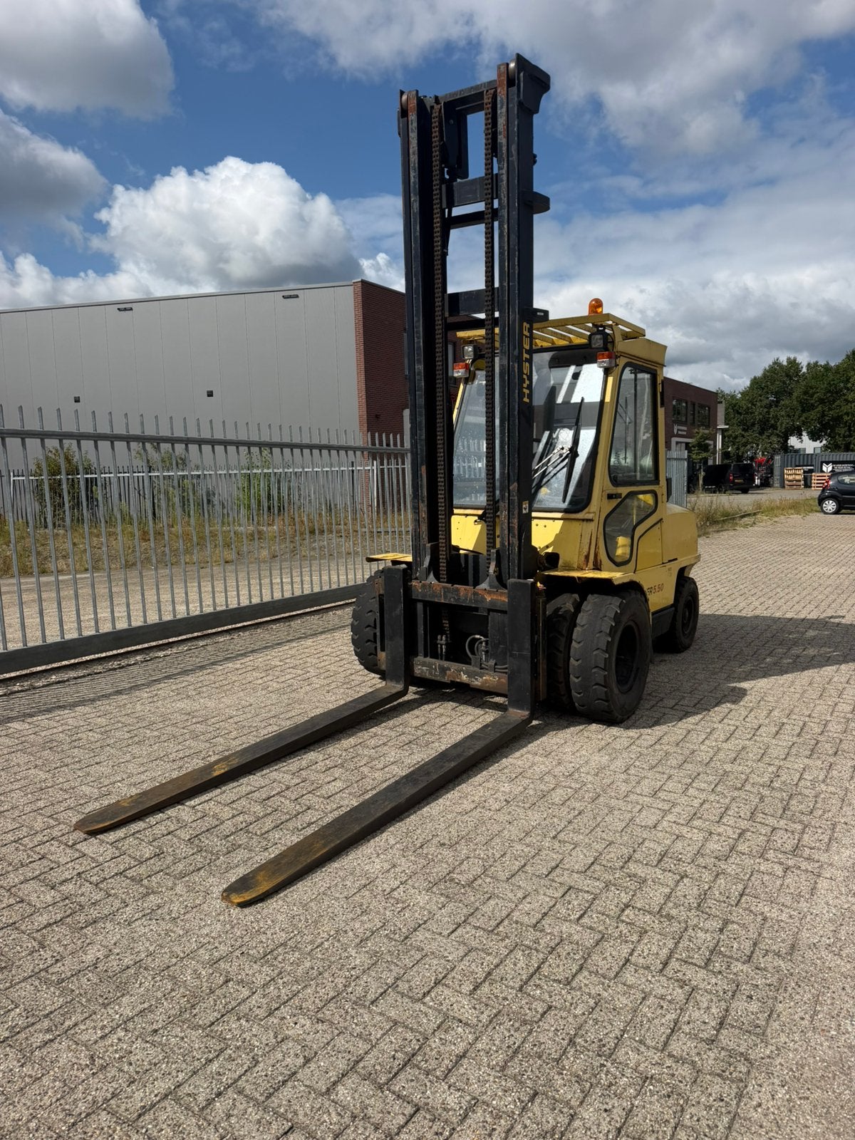 Te koop hyster 5.50 met een 6 cillinder op gas mega machine, Zakelijke goederen, Machines en Bouw | Heftrucks en Intern transport