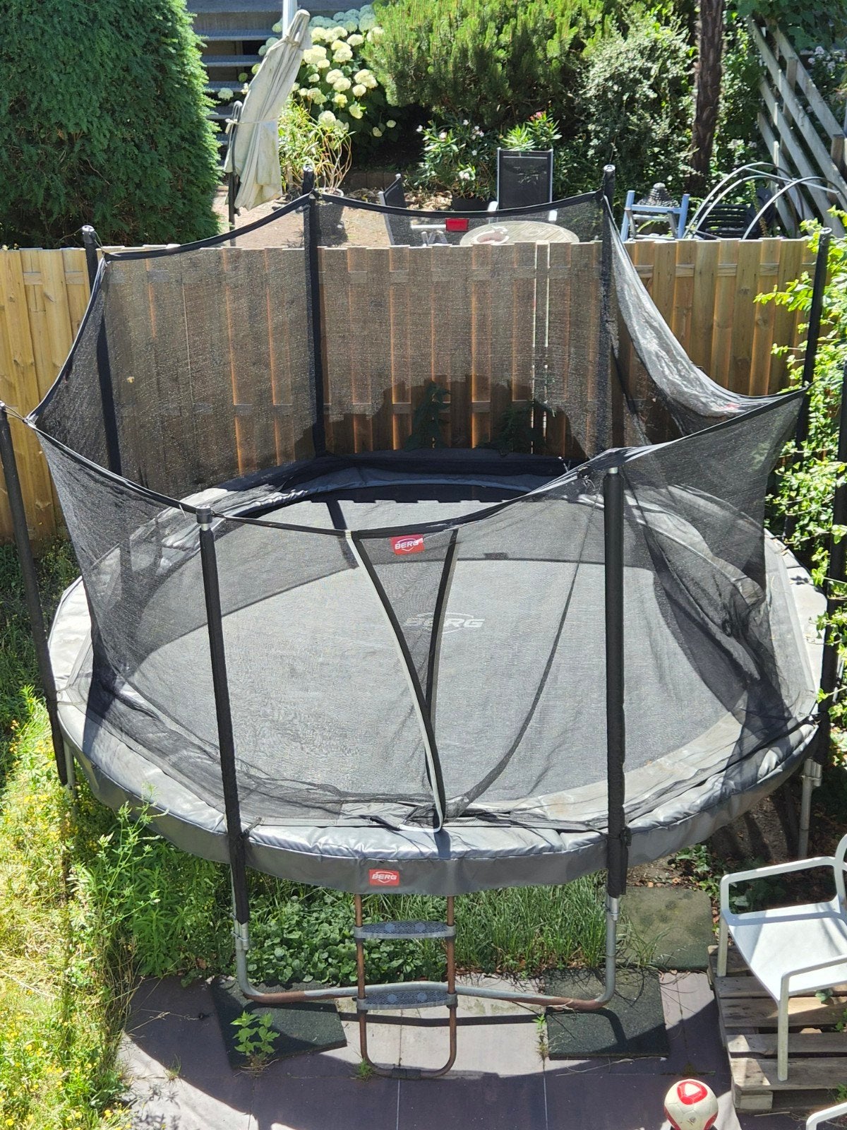 Berg trampoline 380 cm doorsnede, Ophalen, Gebruikt