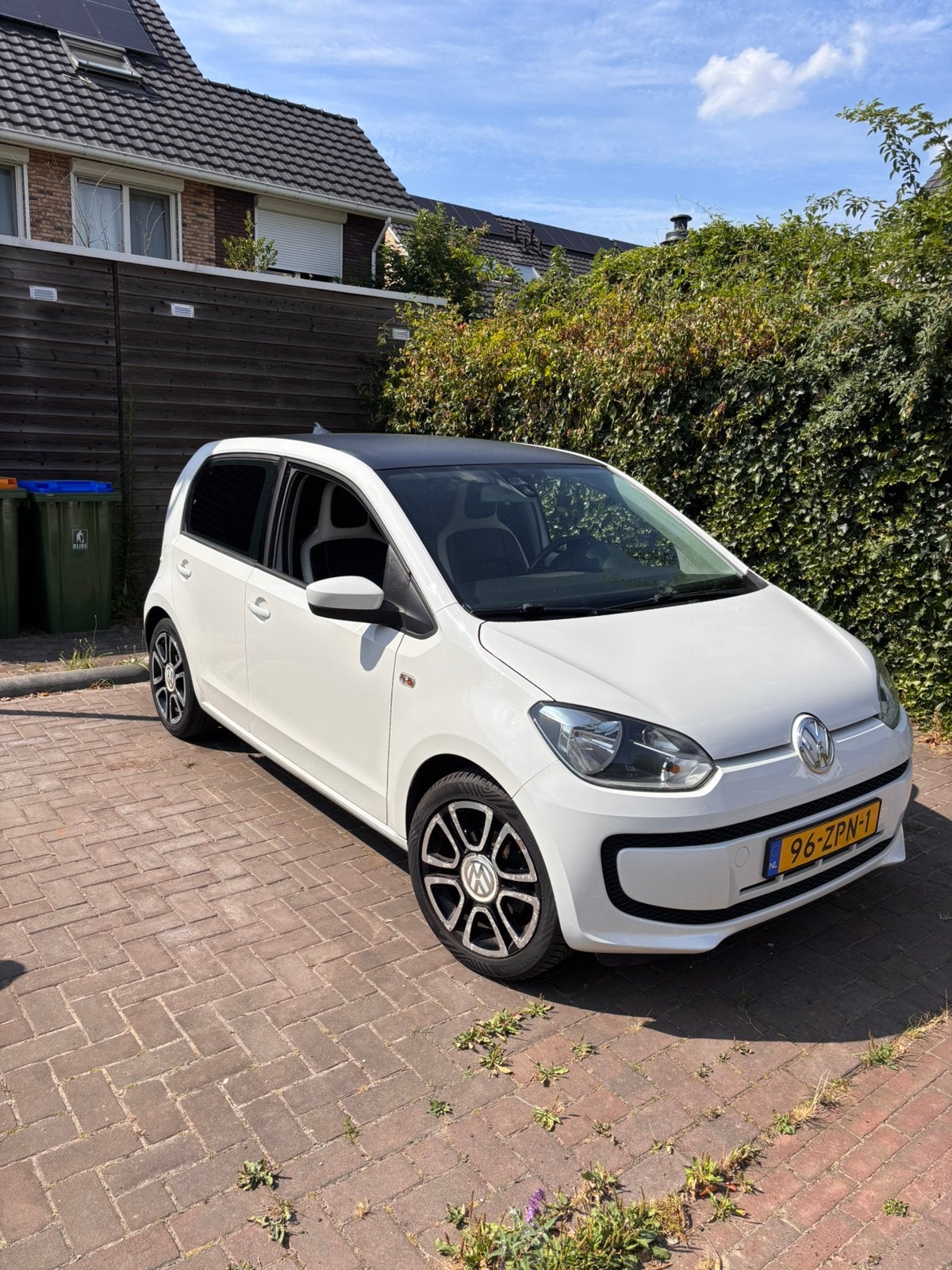 Volkswagen up! 1.0 44KW 2013 wit, Voorwielaandrijving, Up!, 840 kg, 4 stoelen
