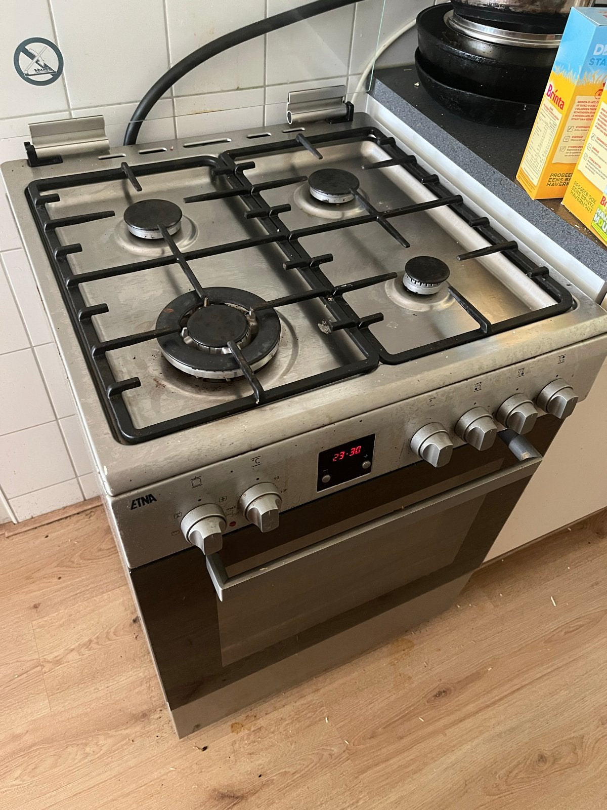 ETNA Gasfornuis met oven - 4 pitten, Witgoed en Apparatuur, Ophalen, Gebruikt, 4 kookzones, Gas