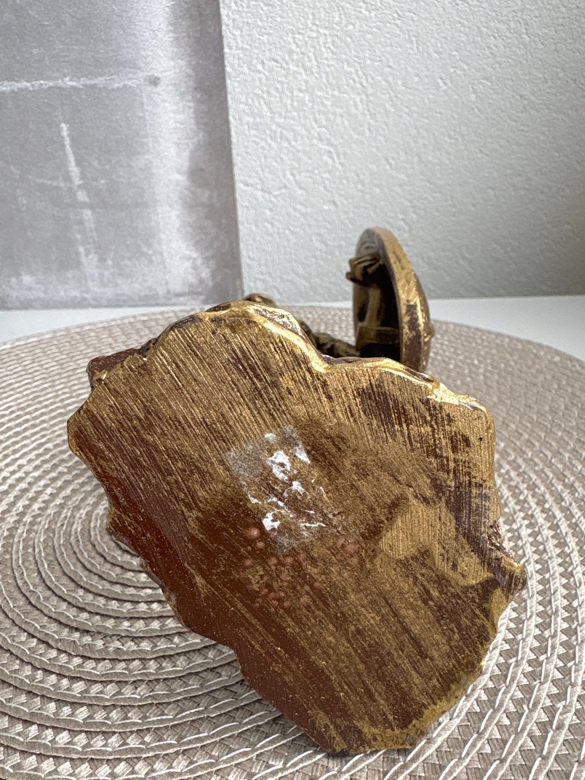 Foto 5 van Gouden Viking Beeldje met Schild en Zwaard