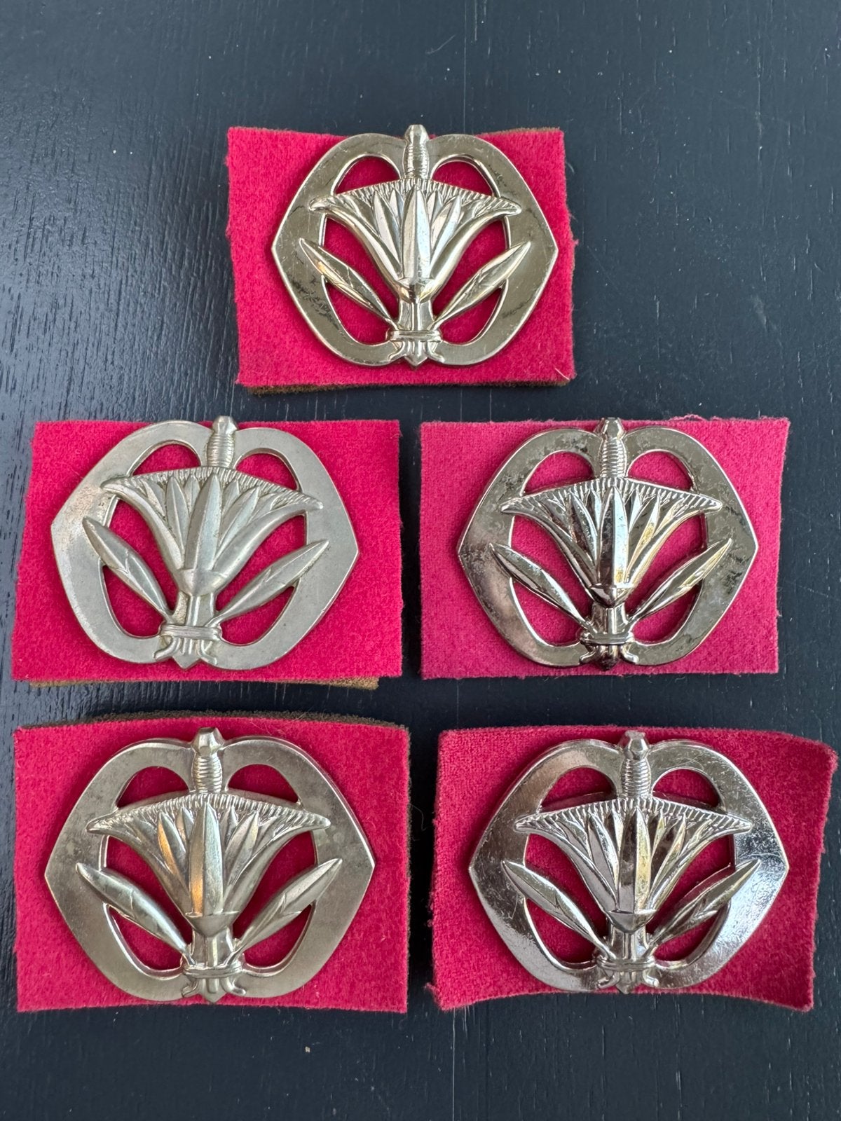 KL 5 baretemblemen M.A., Ophalen of Verzenden, Landmacht, Nederland, Embleem of Badge