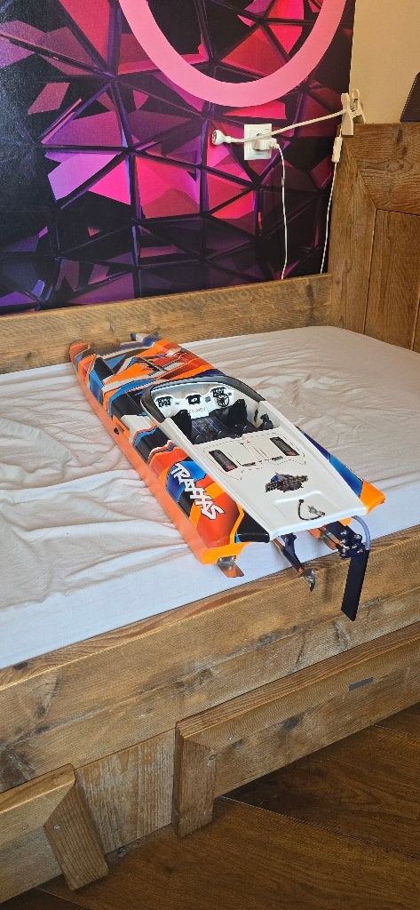 Traxxes M41, Hobby en Vrije tijd, Modelbouw | Radiografisch | Auto's, Elektro, Ophalen of Verzenden, Zo goed als nieuw, Schaal 1:10