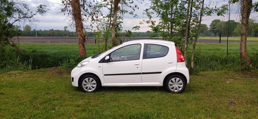 Peugeot 107 1.0-12V XS, Auto's, Voorwielaandrijving, Stof, Gebruikt, Zwart