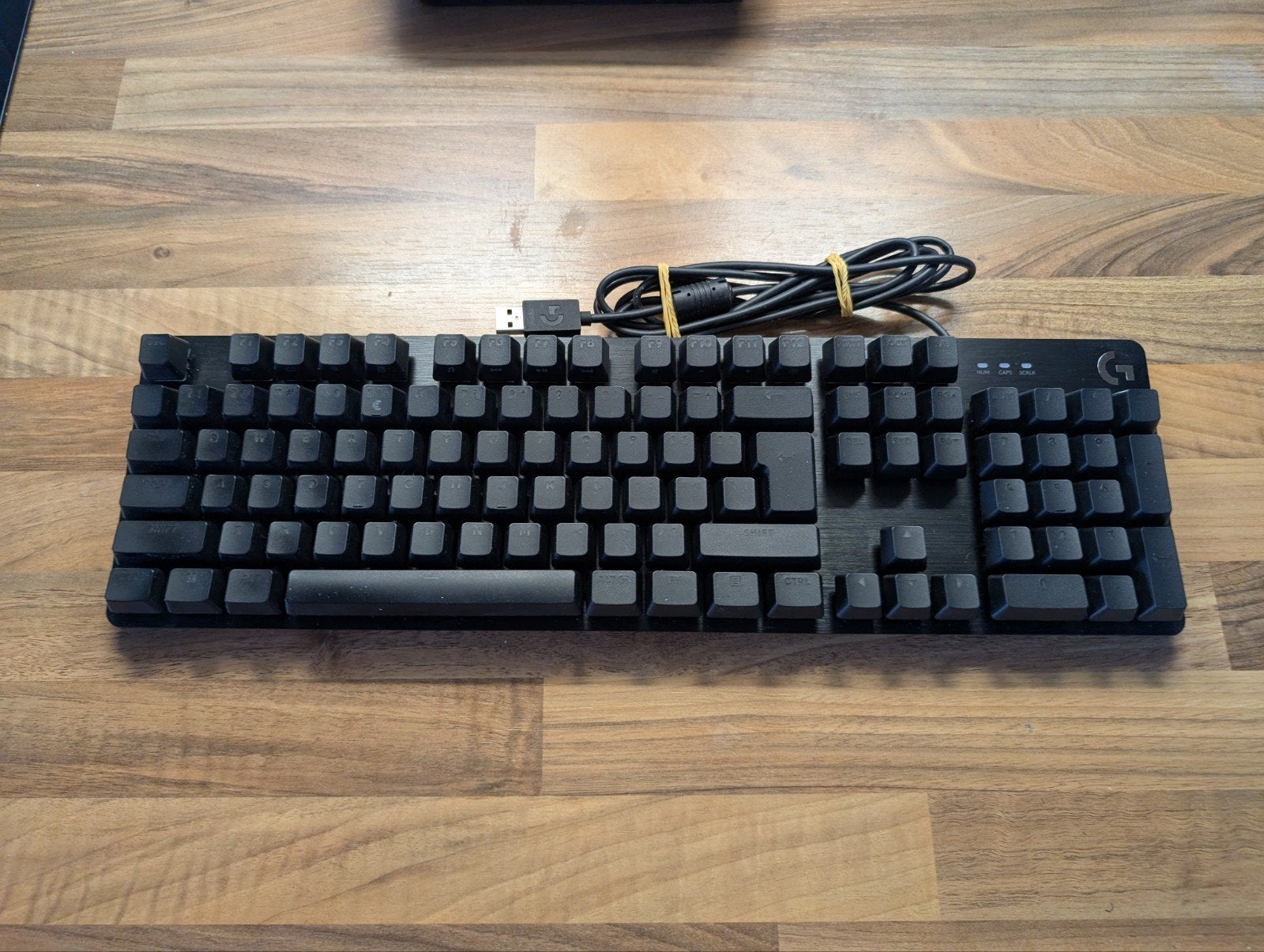 Logitech Gaming Toetsenbord & Muis met Gewichten, Rechtshandig, Muis, Gebruikt, Logitech