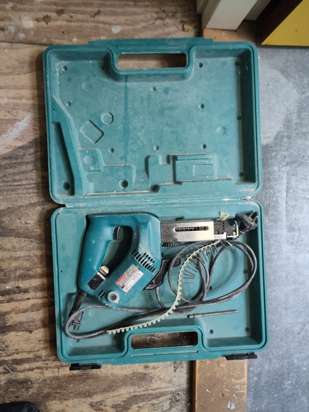 Makita oude gipsschroefmachine, Doe-het-zelf en Verbouw, Ophalen, Gebruikt