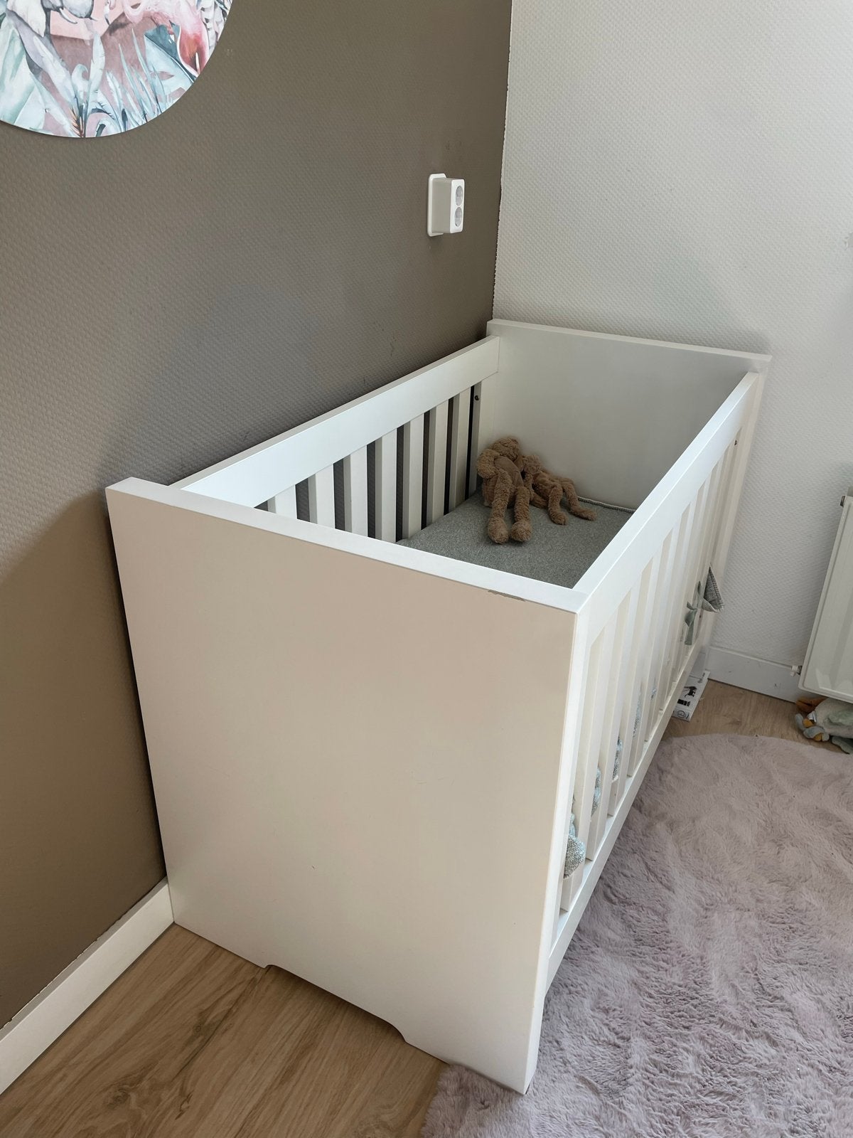 Witte babykamer set: Ledikant en Commode