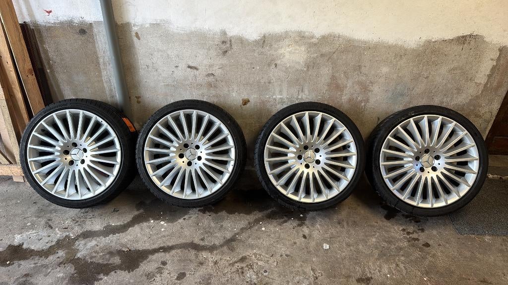 Mercedes multi-spaak velgen 19" met band + nieuwe set banden, Auto-onderdelen, Banden en Velgen, Gebruikt, Velg(en), 265 mm, Personenwagen