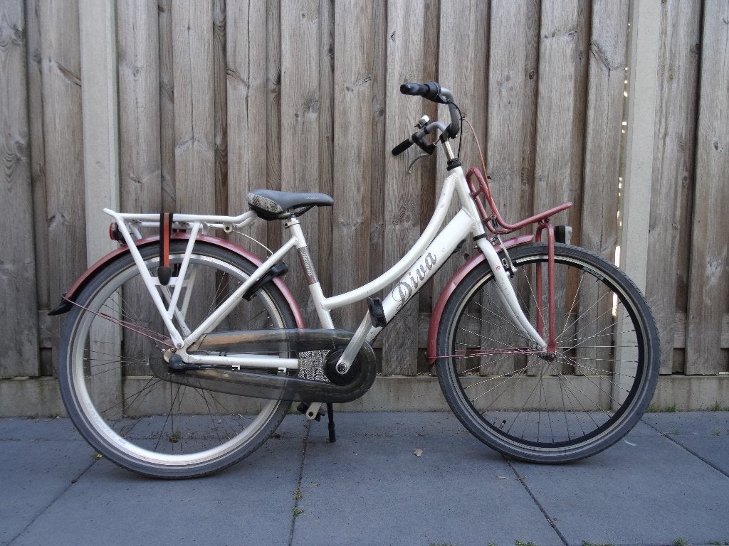 Batavus Diva Meisjesfiets 26 inch 3 Versnellingen ️, Fietsen en Brommers, Fietsen | Meisjes, Terugtraprem, Gebruikt, Versnellingen