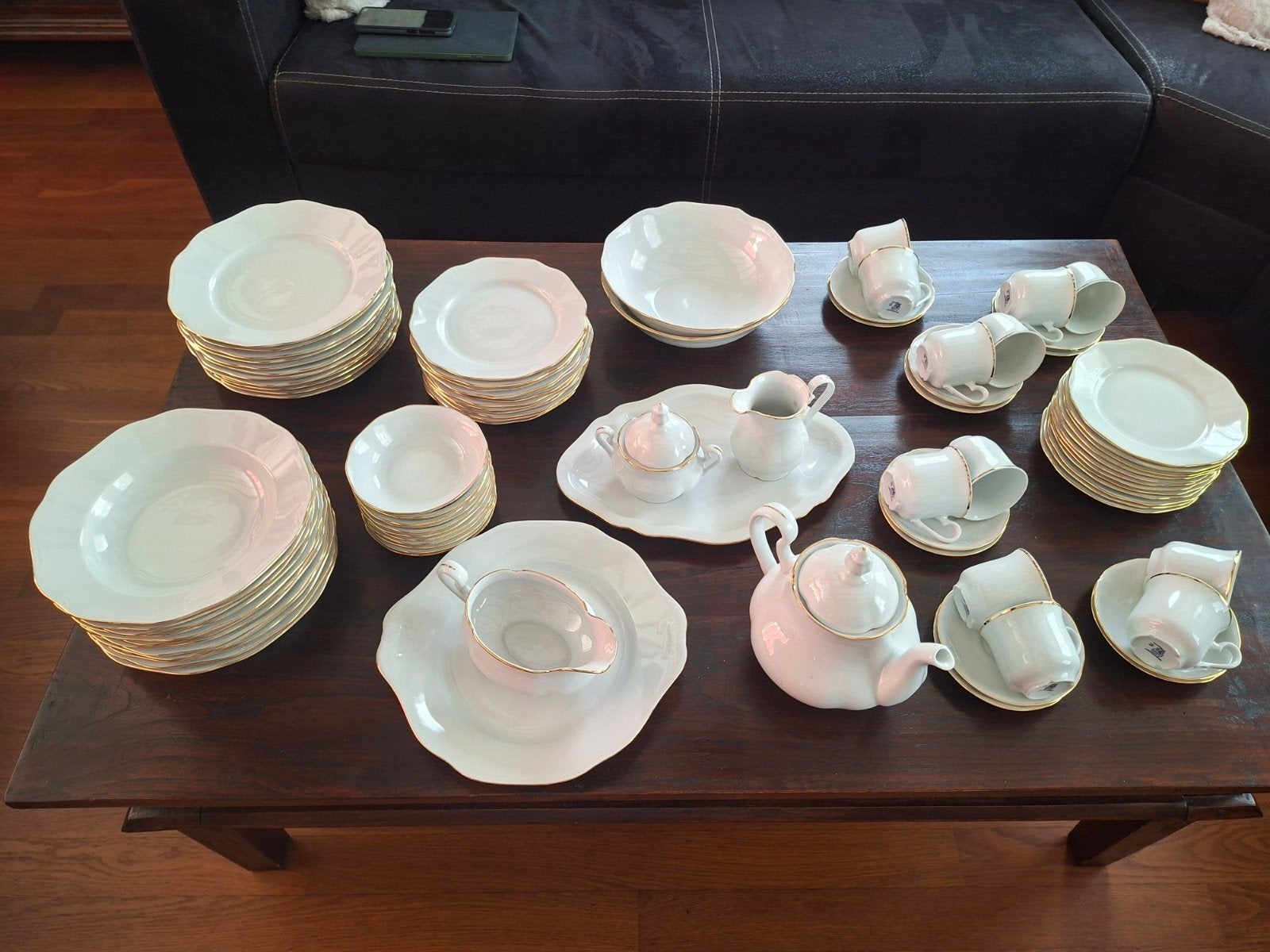 Uitgebreid Boheems servies - Made in Czechoslovakia, Ophalen