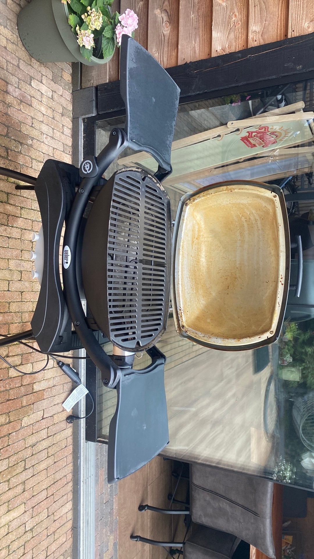 Weber Q2400 elektrische BBQ met onderstel, Tuin en Terras, Elektrische barbecues, Ophalen, Gebruikt