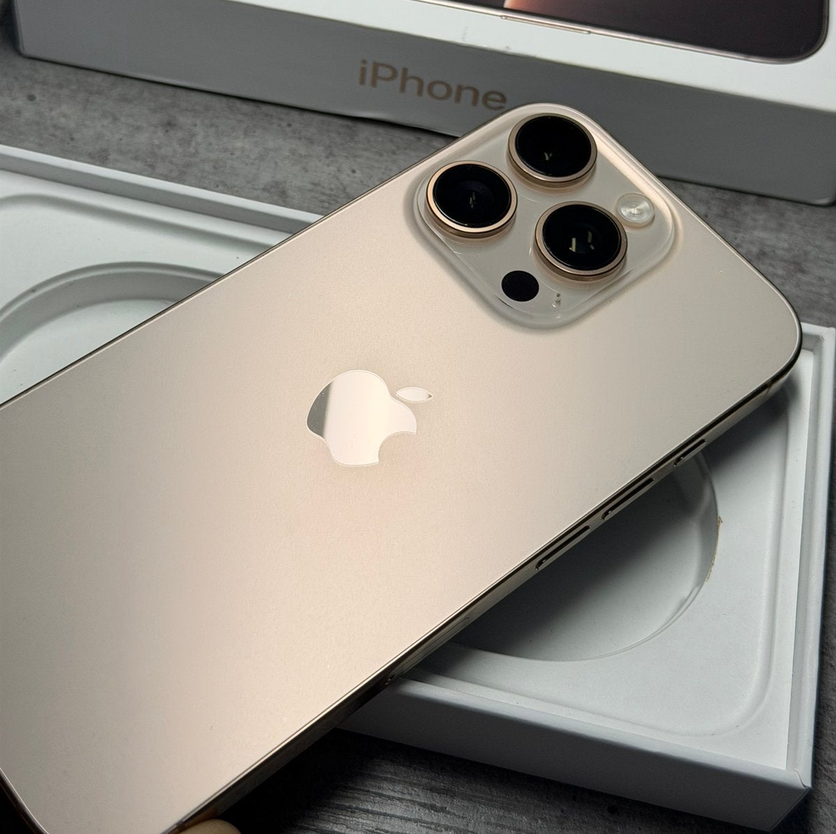  Apple iphone 16 Pro Desert Titanuim 128GB Bat.90%, Telecommunicatie, Mobiele telefoons | Apple iPhone, IPhone 16 Pro, Apple
