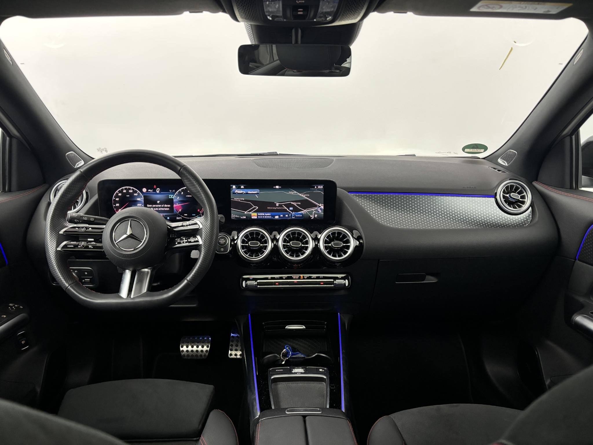 Mercedes-Benz GLA-klasse 200 AMG Line | Panoramadak | Burmes, Auto's, 15 km/l, 4 cilinders, Met garantie (alle), Leder