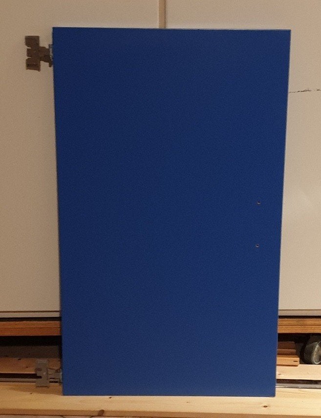 Lundia vlakke deurtje marine blauw in 80x50 in nette staat., Ophalen, Gebruikt