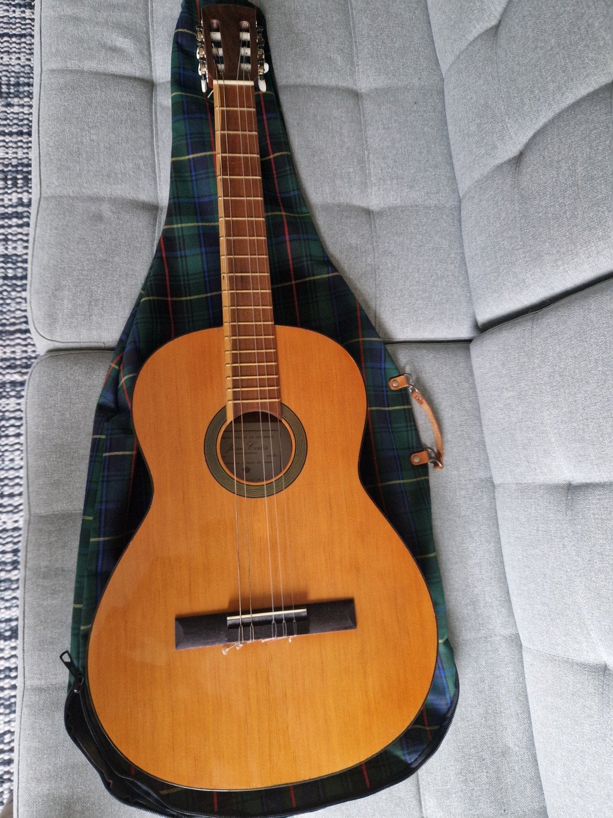 Juan Cortés Spaanse gitaar 1974 met tas en boeken, Muziek en Instrumenten, Snaarinstrumenten | Gitaren | Akoestisch, Ophalen of Verzenden
