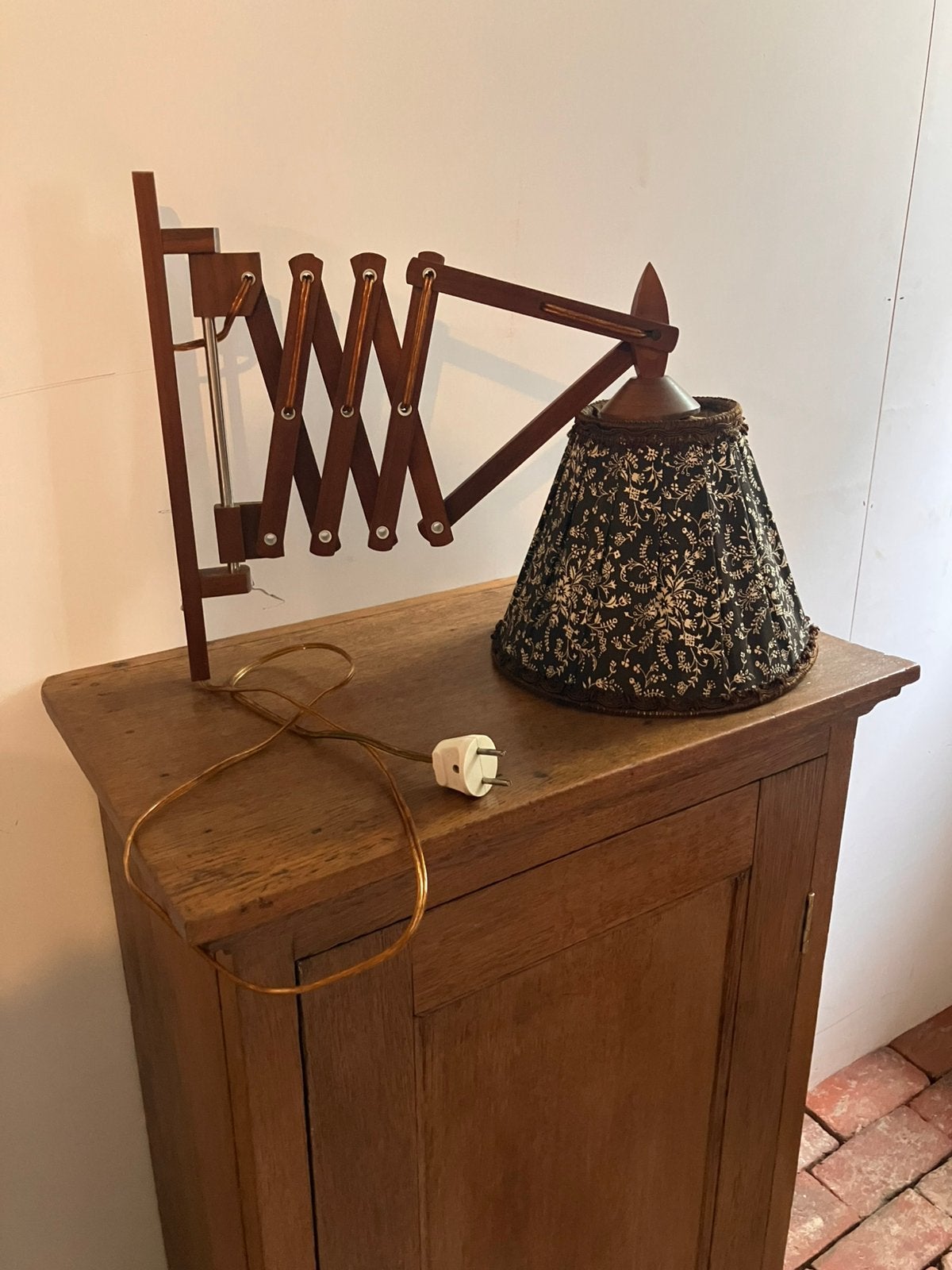 Vintage Deense schaarlamp van teak met stoffen kap, Ophalen, Bruin
