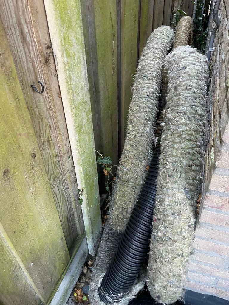 Drainagebuis 100mm met kokos omhulling, ca. 10 meter, Doe-het-zelf en Verbouw, Buizen en Afvoer, Gebruikt, Afvoer, Overige materialen