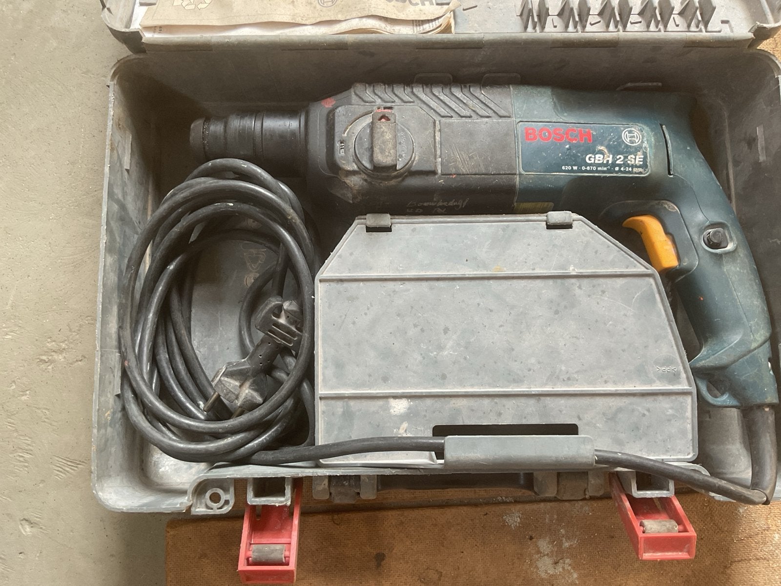 Bosch GBH 2 SE Boorhamer - 620W - Gebruikt, Boor- en/of Breekhamer, Ophalen of Verzenden, Klopboormechanisme, Gebruikt