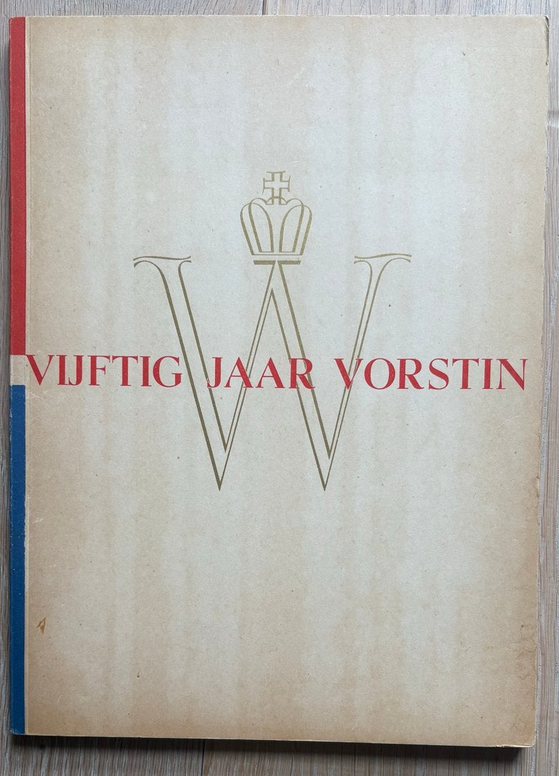 Boeken en foto's Koningshuis: Wilhelmina, Juliana, Beatrix, Boeken, Ophalen of Verzenden, Gelezen, Overige