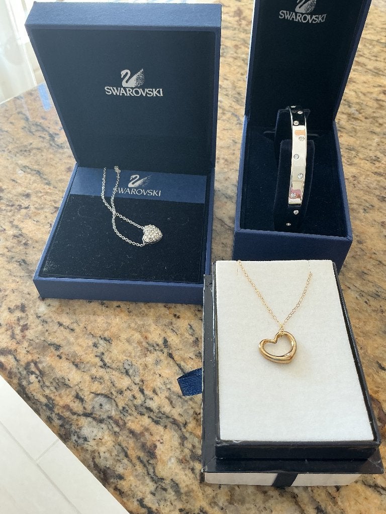 Swarovski armband, ketting en goude ketting, Ophalen, Zo goed als nieuw, Sieraad of Horloge