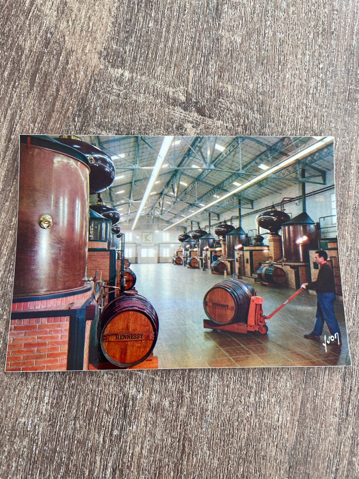 Ansichtkaart Hennessy Cognac Distilleerderij, Ophalen of Verzenden, 1980 tot heden, Ongelopen