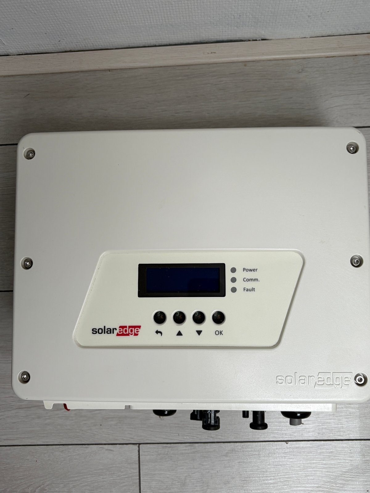 SolarEdge SE4000H Omvormer, Doe-het-zelf en Verbouw, Ophalen of Verzenden, Gebruikt, Overige typen, 200 wattpiek of meer